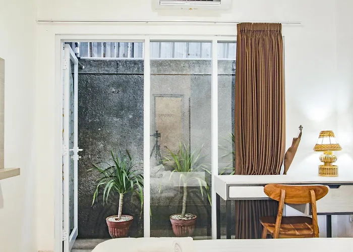White Blue House - Private Room, Shared Pool And Kitchen - 4 3*